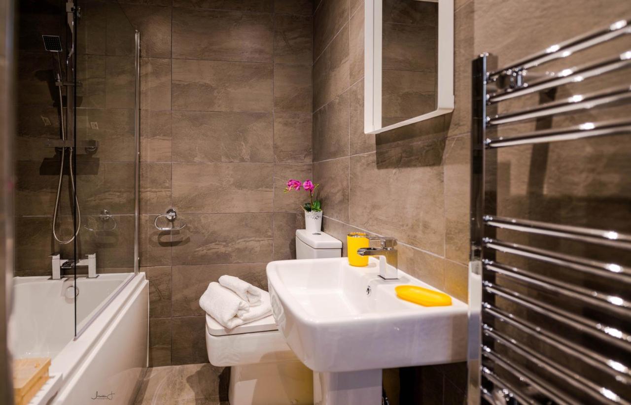 Charles Alexander Short Stay - Windmill House Apartments Lytham St Annes Kültér fotó